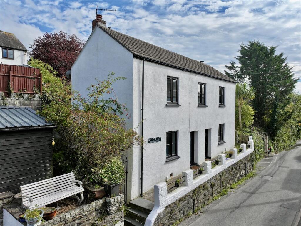 IVY COTTAGE, BORINGON HILL, PLYMPTON, PL7  4DQ
