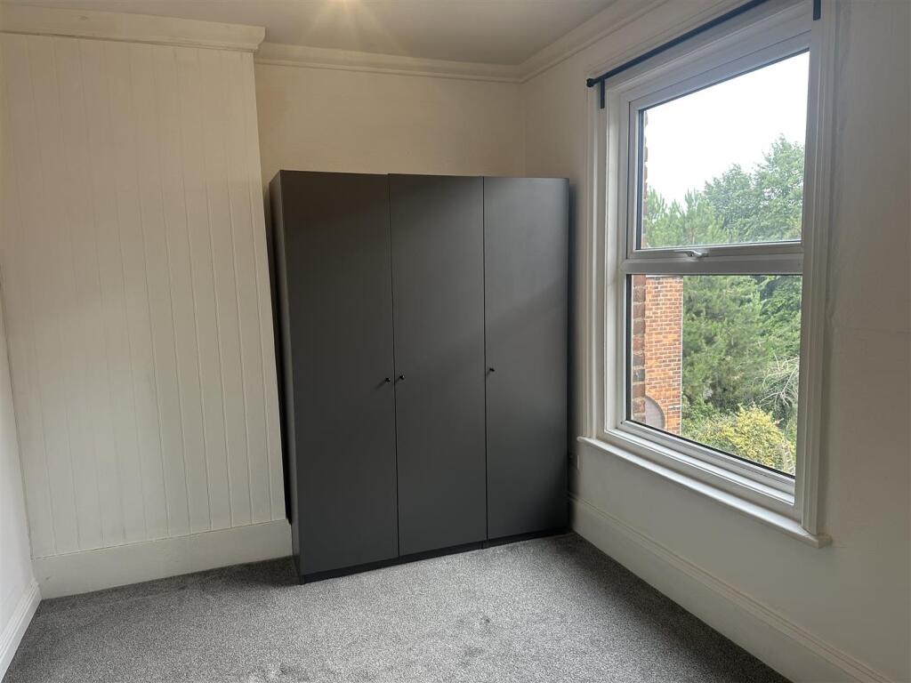 Bedroom 1.jpeg