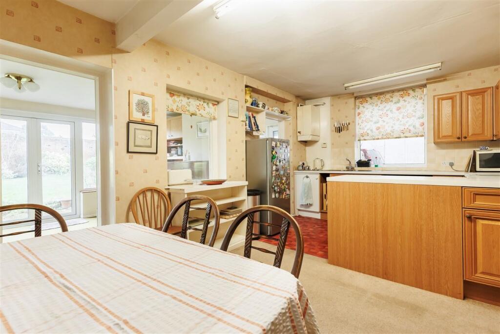 4 St. Johns Road  (11).jpg