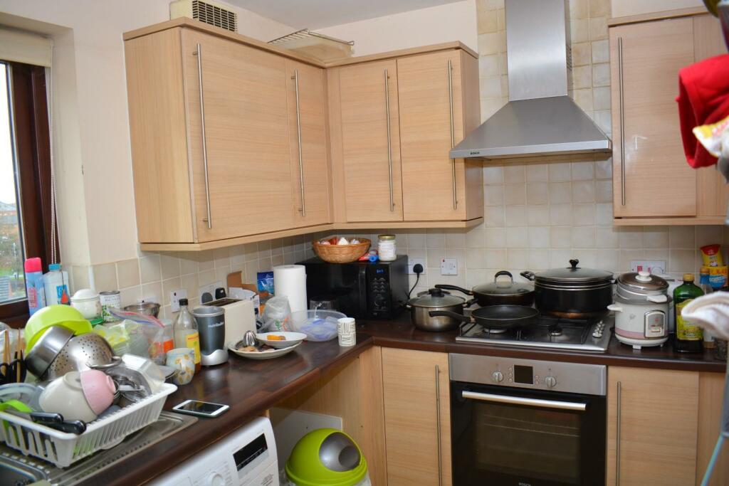 Kitchen B.jpg