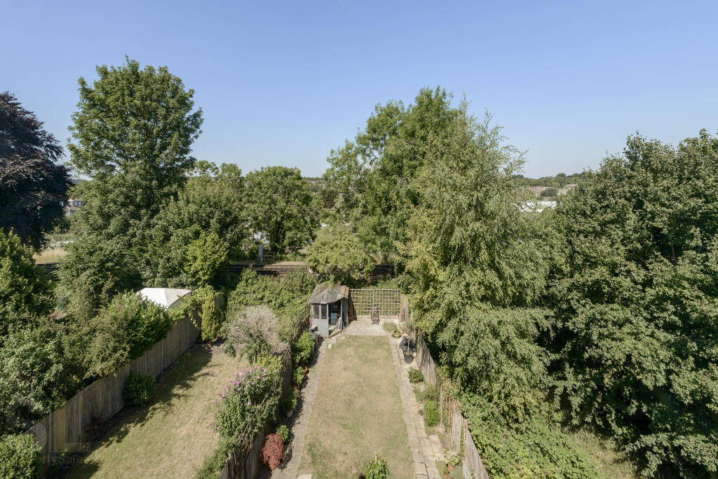 4@81 mayfield rd-3970