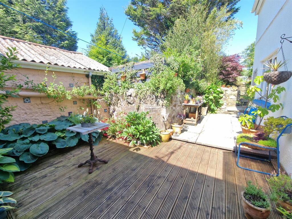 Sun Trap Rear Courtyard.jpg