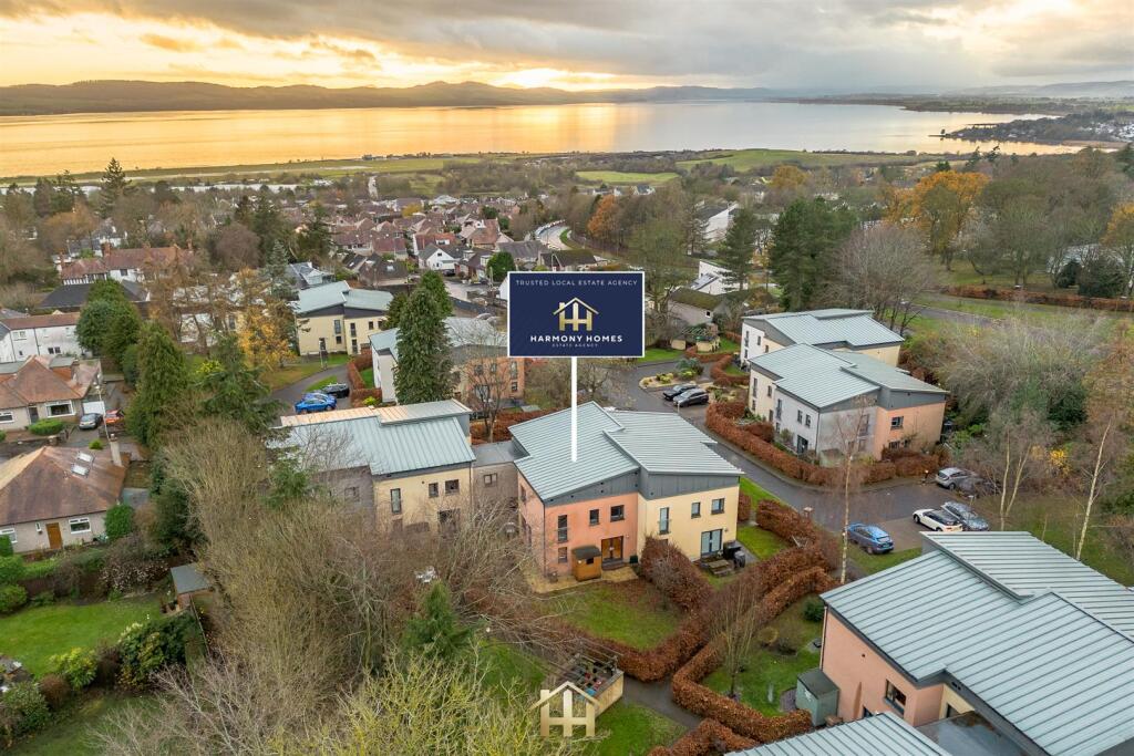 18 GLAMIS GARDENS DD2 1XQ EDIT (1 of 21) 1.jpg