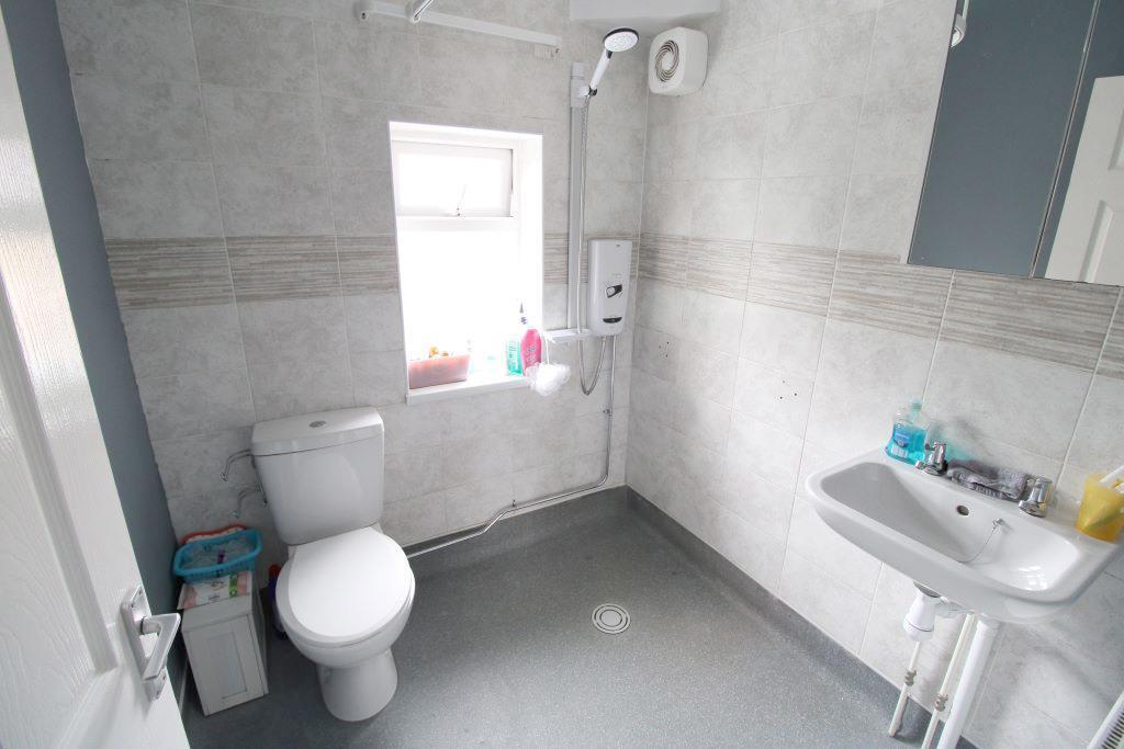 shower room.jpg