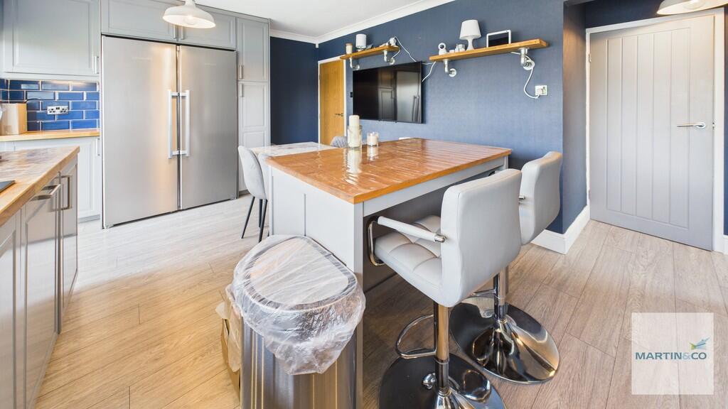 CAM03663G0-PR0188...