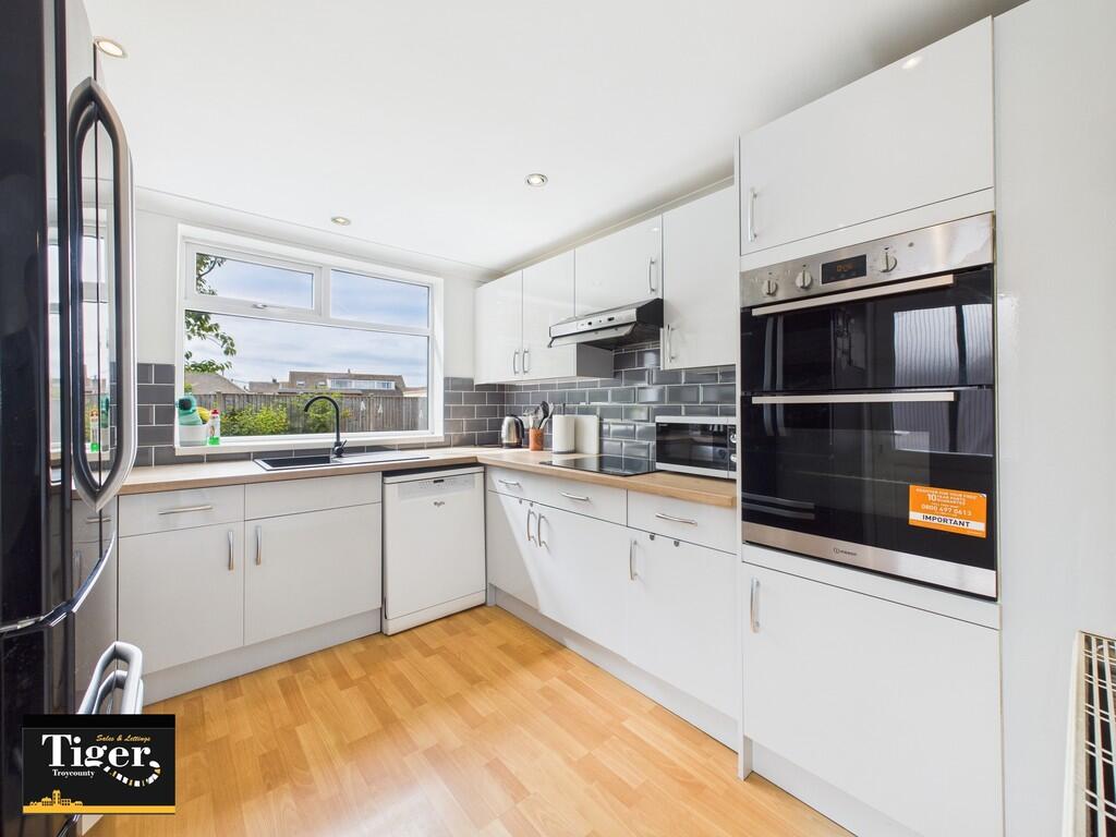 CAM03440G0-PR0398...