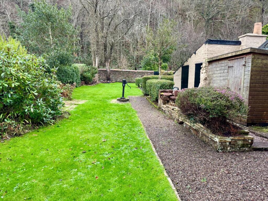 Gardens &amp; Outbuildings