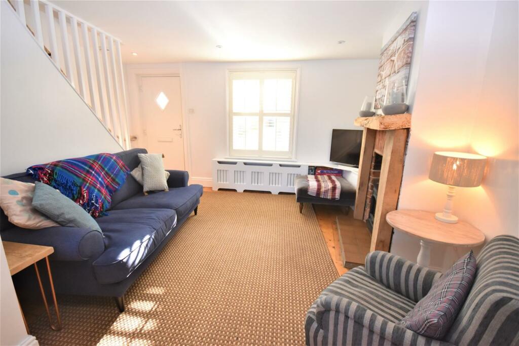 Sitting Room.....JPG