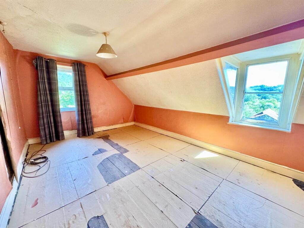 PHOTO-2025-05-16-06-38-10 (14).jpg