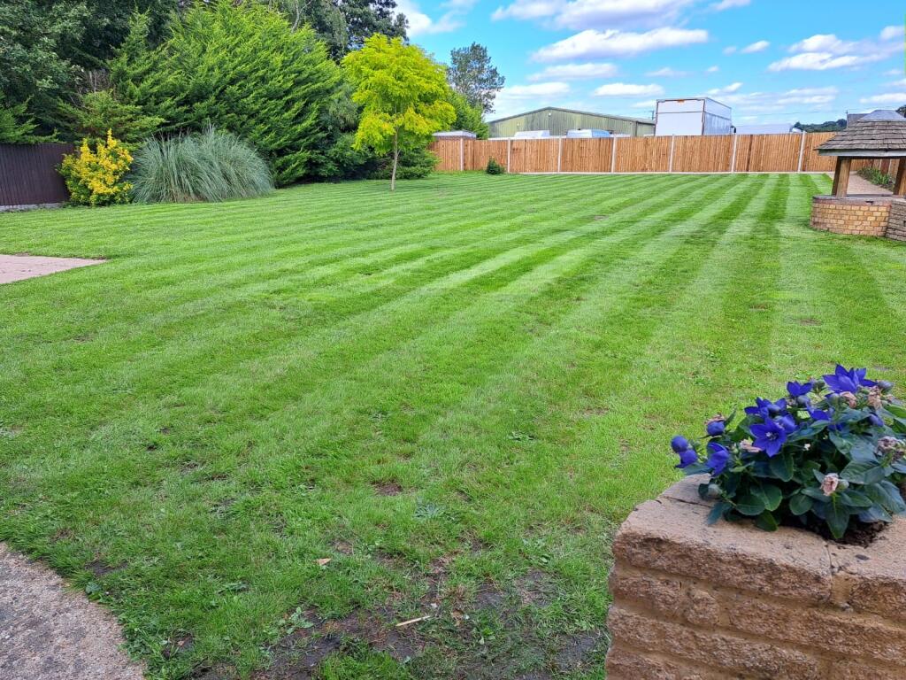 Melbourne House gard