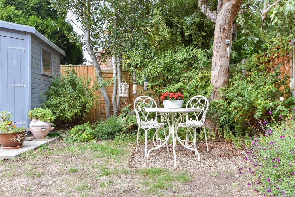 External Lifestyle Photograph