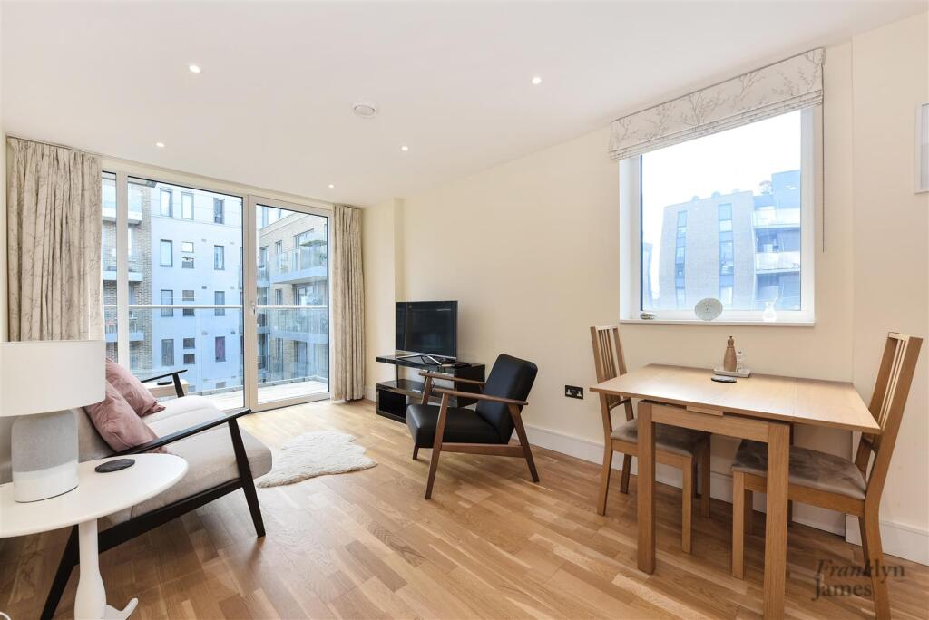 Birkdale House (10).JPG