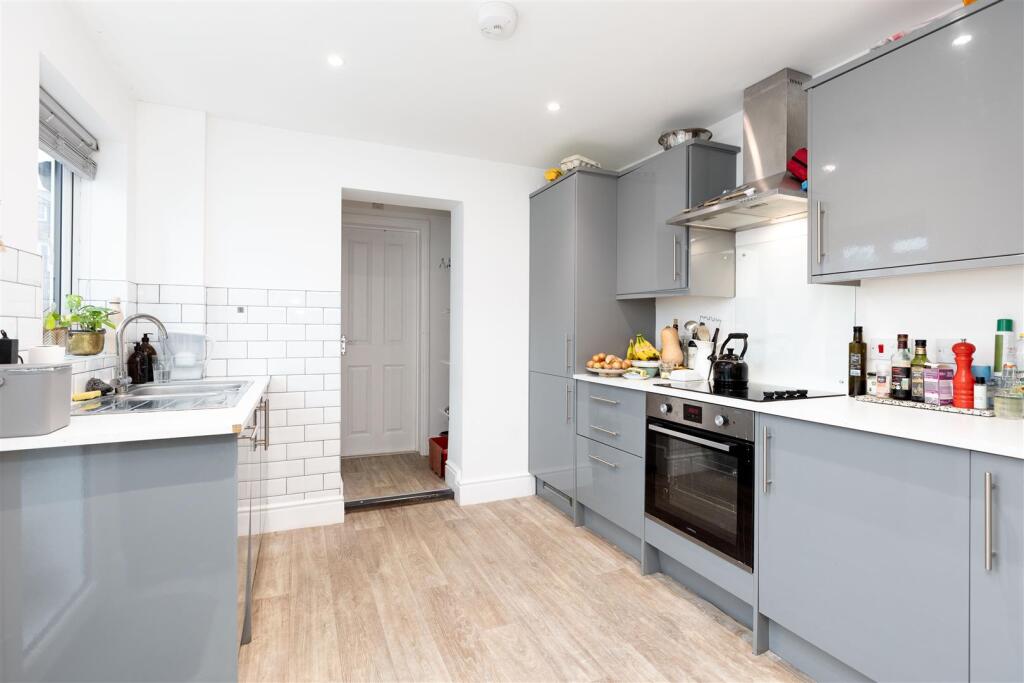 82 Whinbush Road-9.jpg