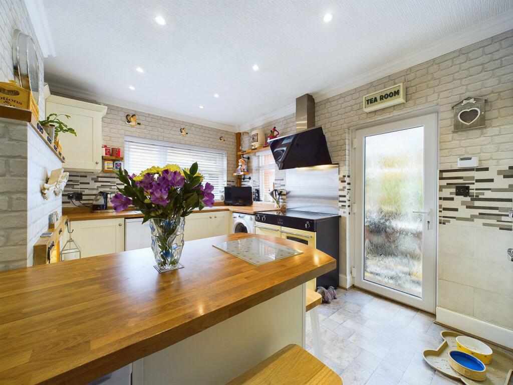 Breakfast Kitchen