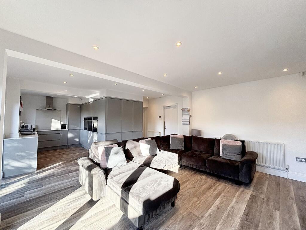 Kitchen/Diner/Family Room