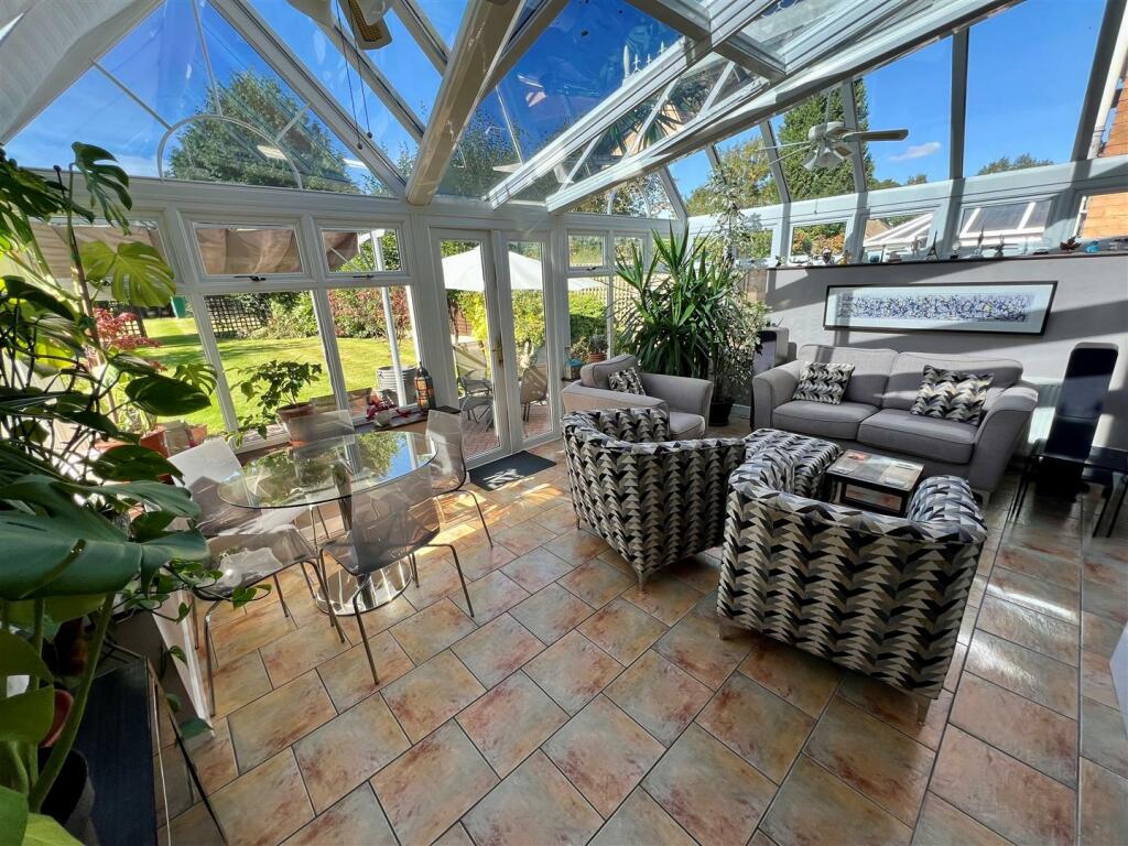 LARGE CONSERVATORY