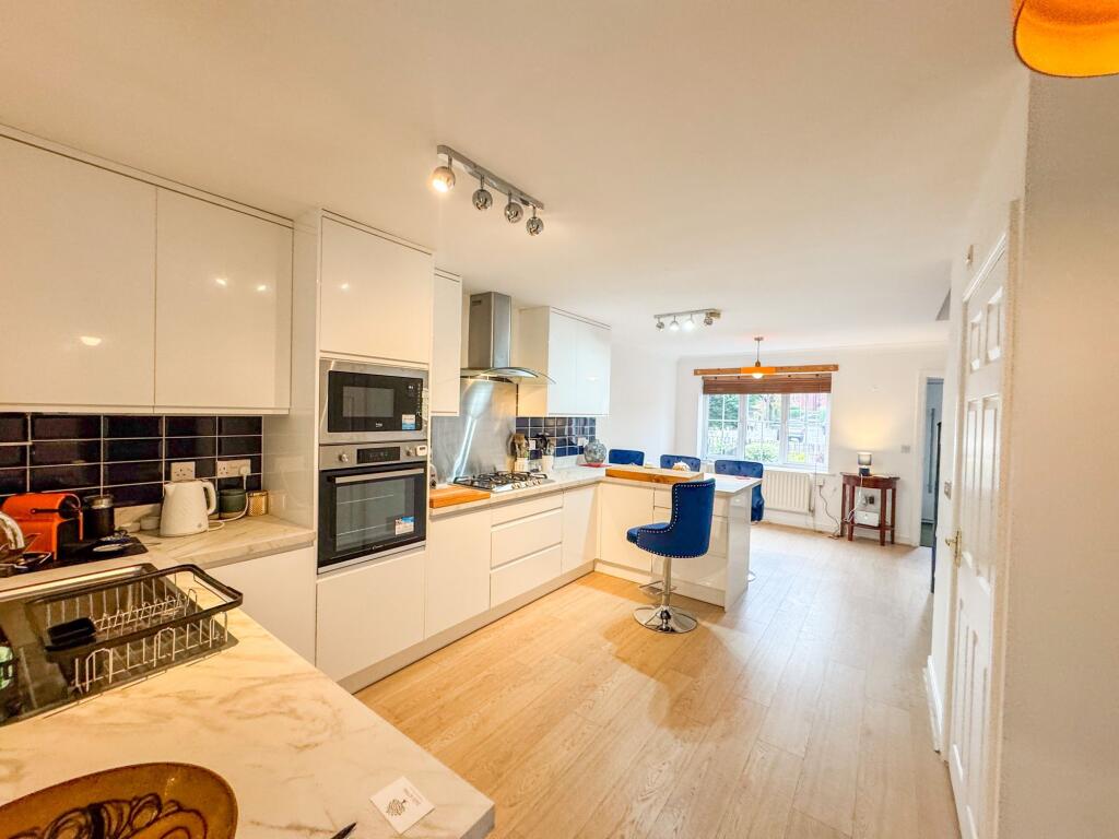 Open Plan Lounge/Kitchen/Diner