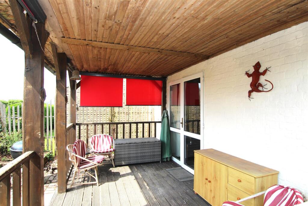 Verandah.JPG