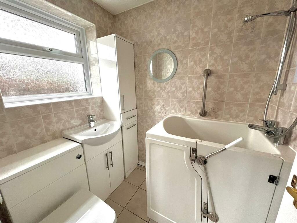 Ground Floor Bathroom