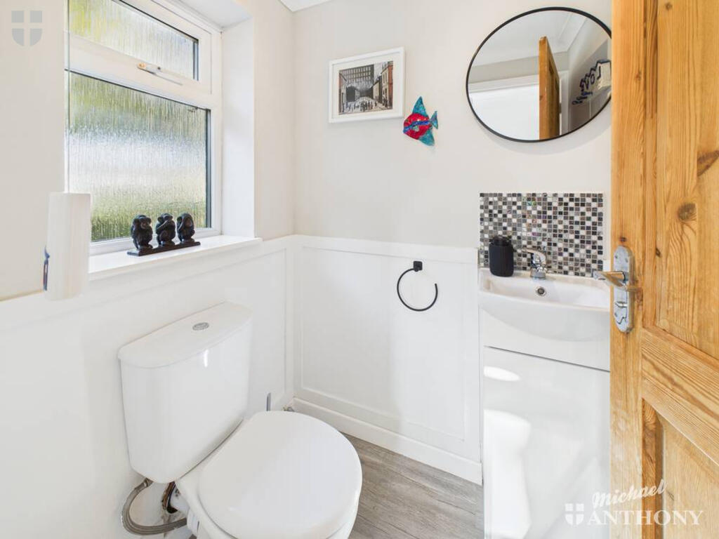 CAM03218G0-PR0821-STILL014-thumbnail-h750-70