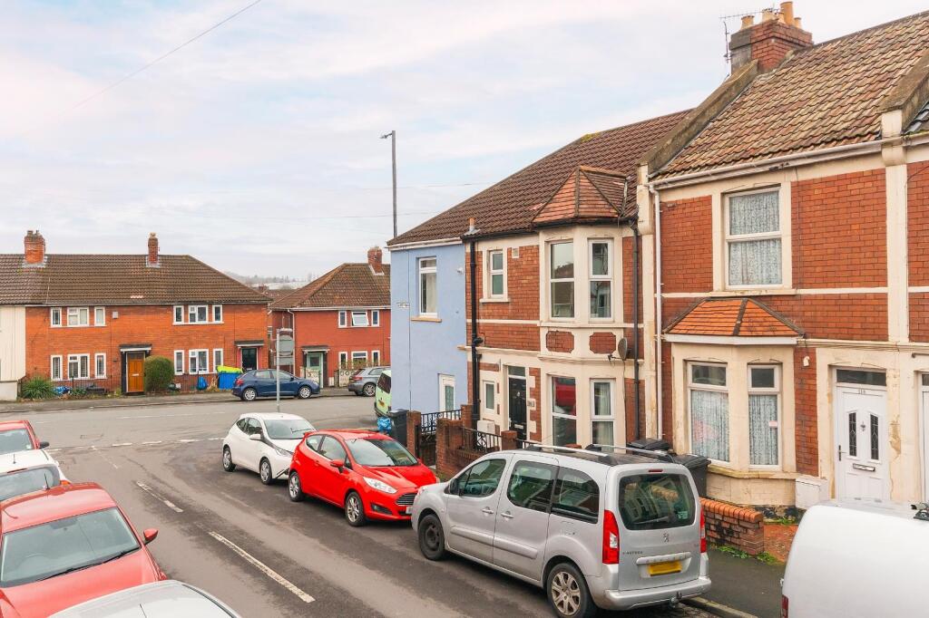 1A1R6BR - External B.jpg