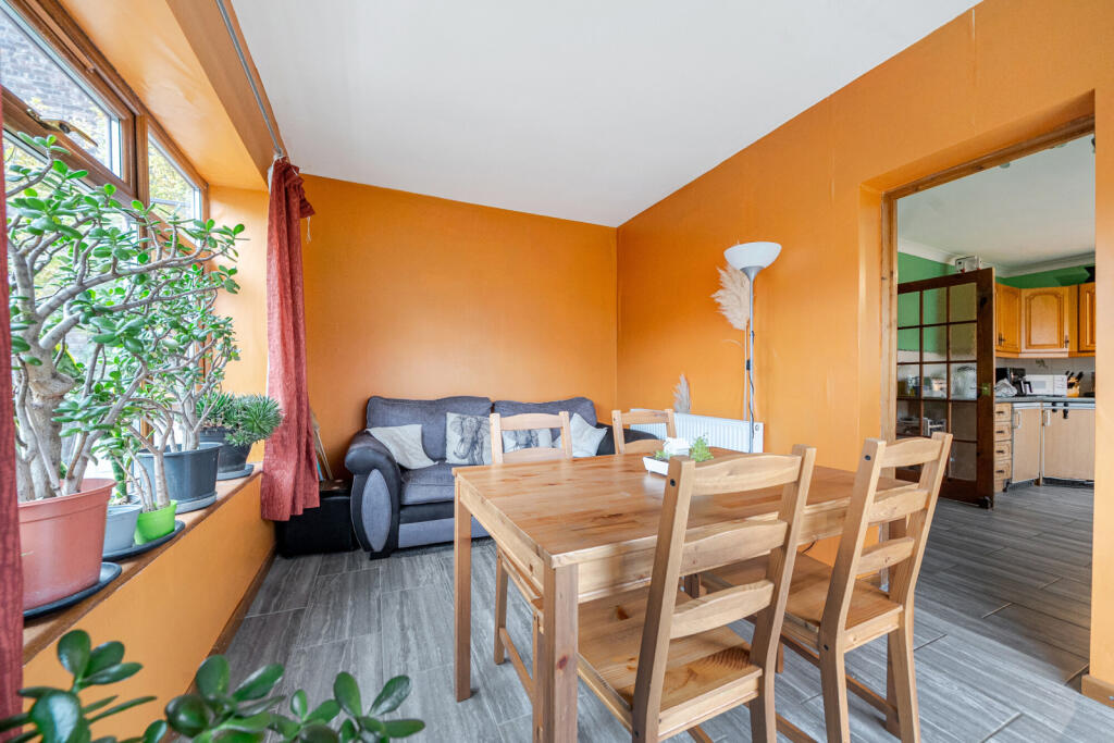 1395674-9-695fafc...