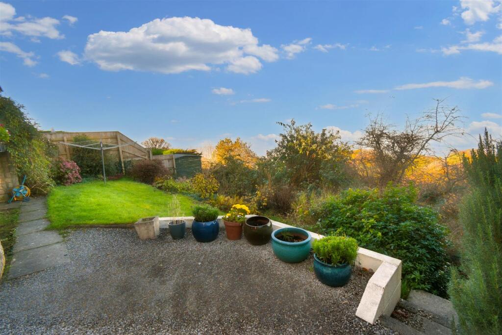 Garden 1.JPG