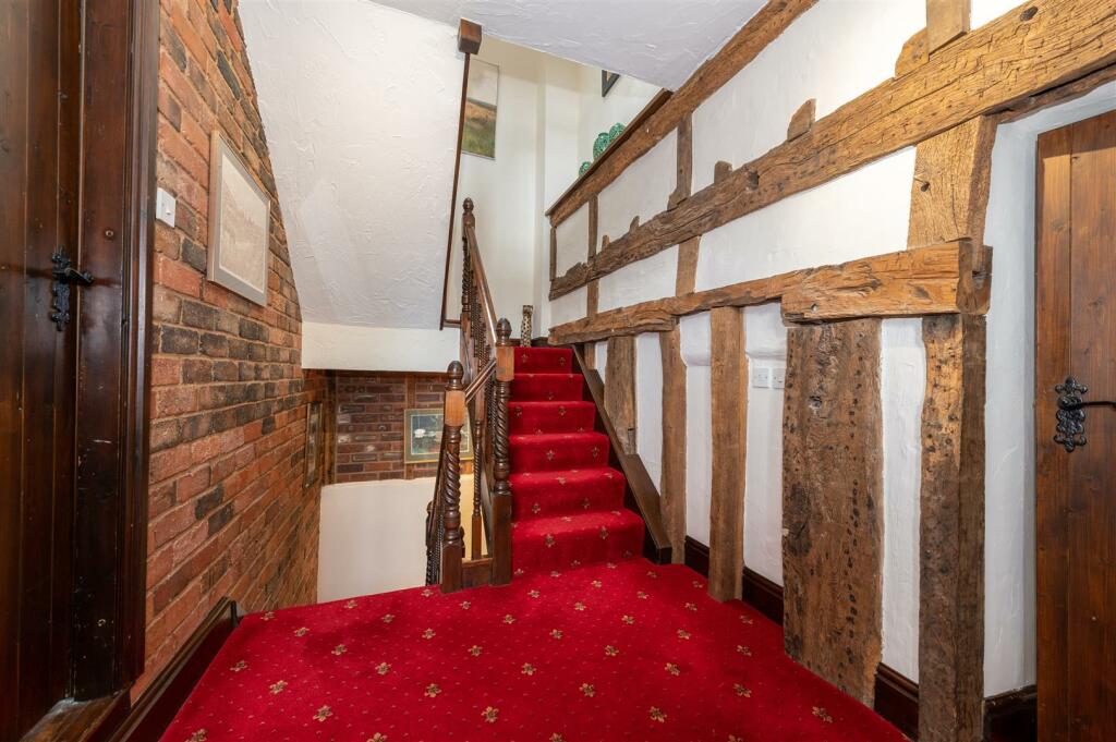 Grange Farm House - internal-15.JPG