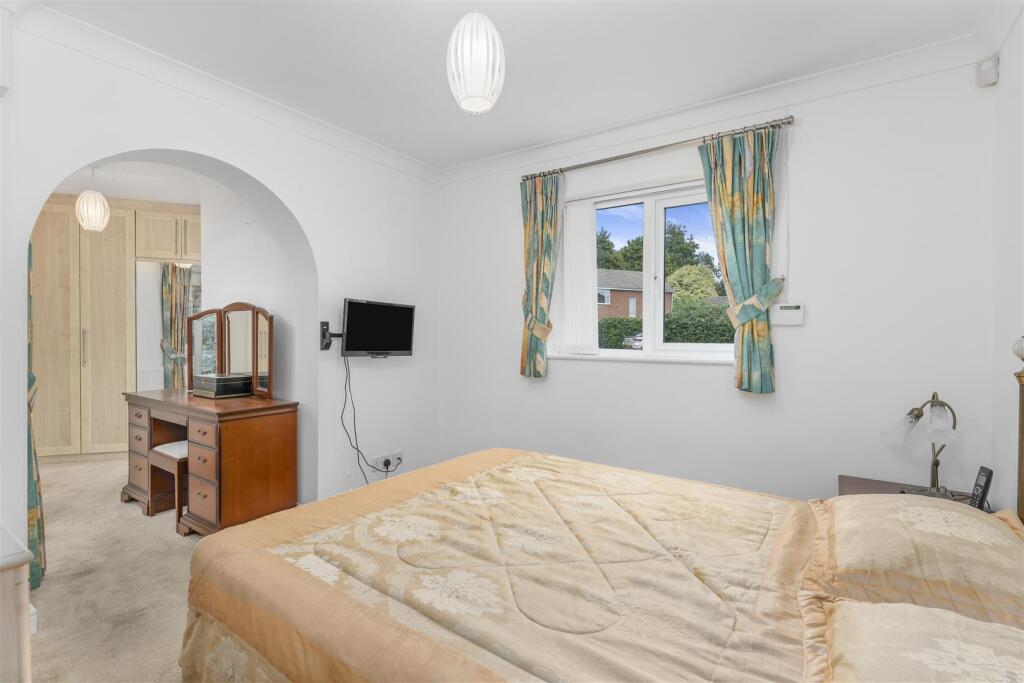 2 Poplar Close, Banbury-21.jpg