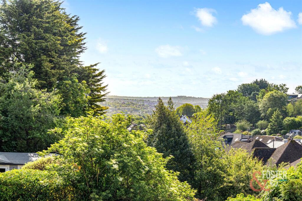 Valley Drive, 130-006.jpg