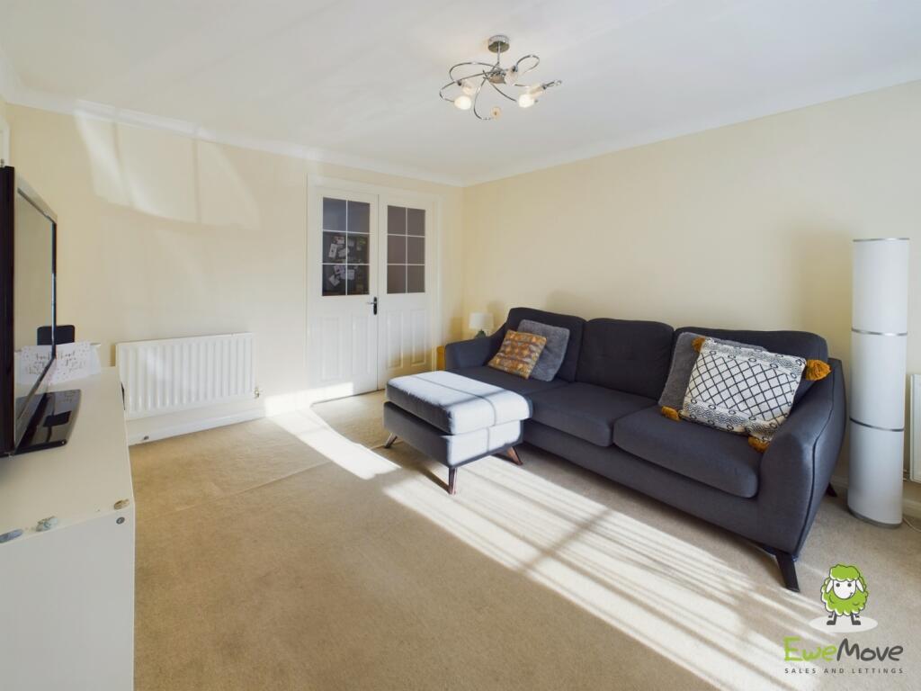 EweMove Basingstoke Rockbourne Road Sitting Room