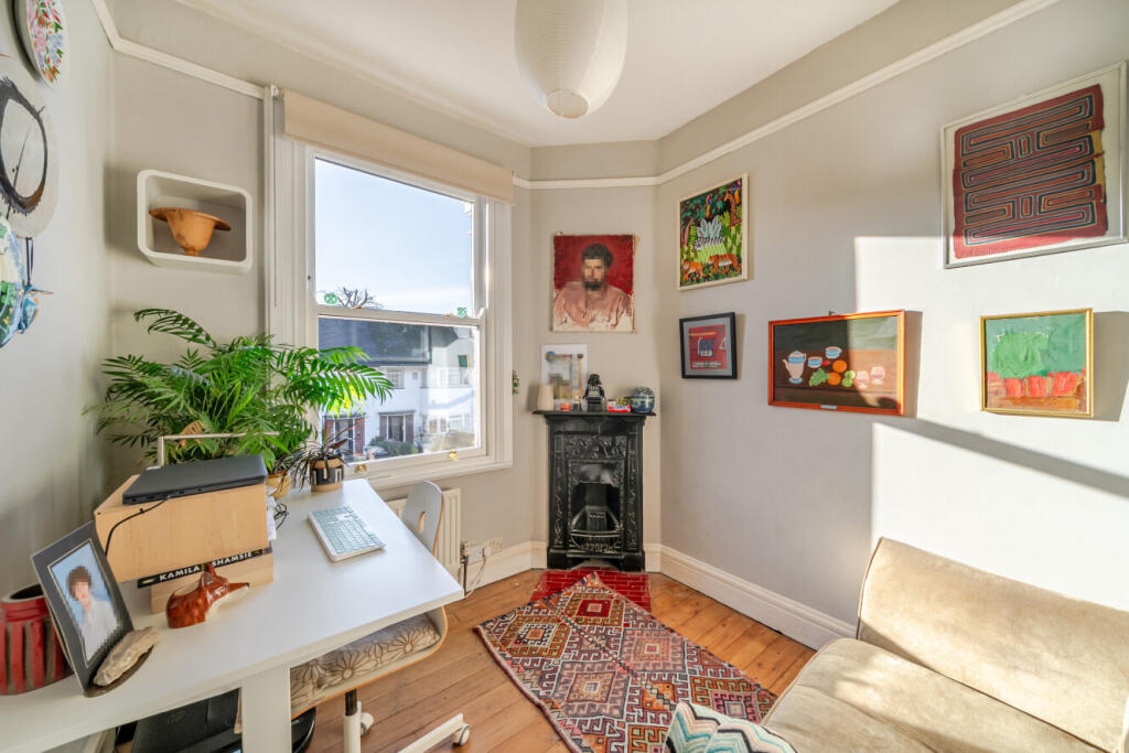 1396147-8-695e48e...