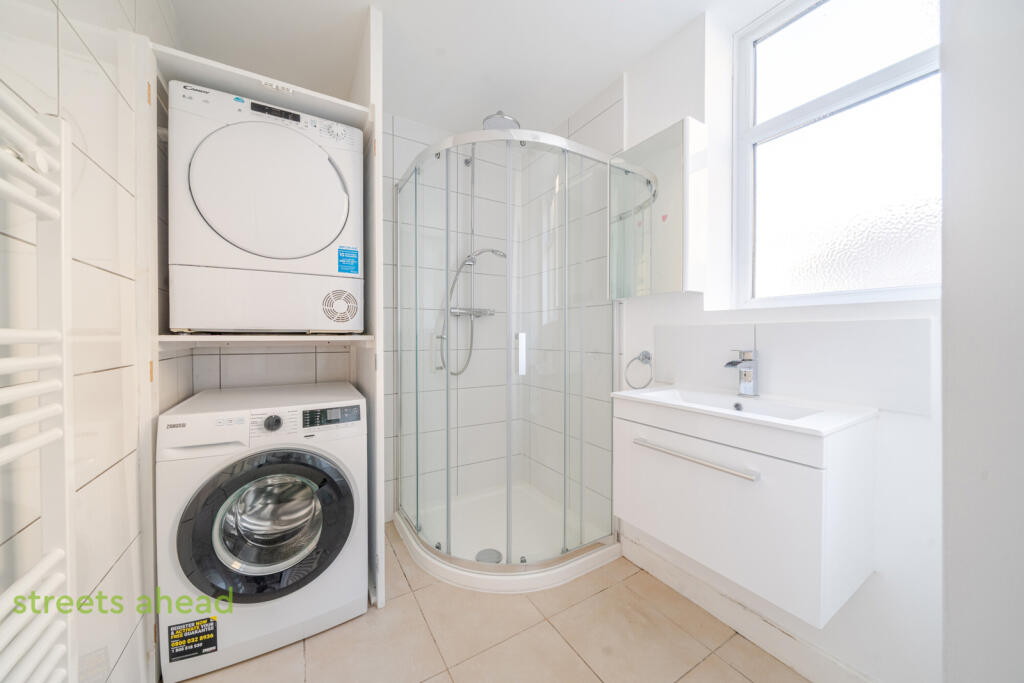 7d354437-badc-44e...