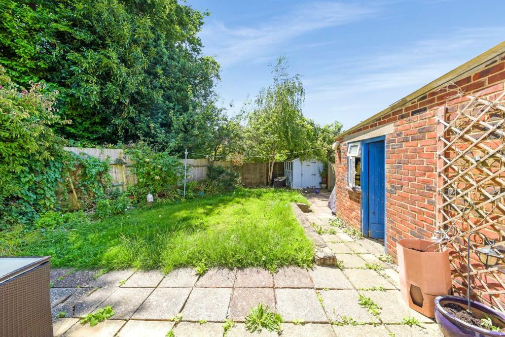 BRIDGEFIELD CLOSE,2-162.jpg