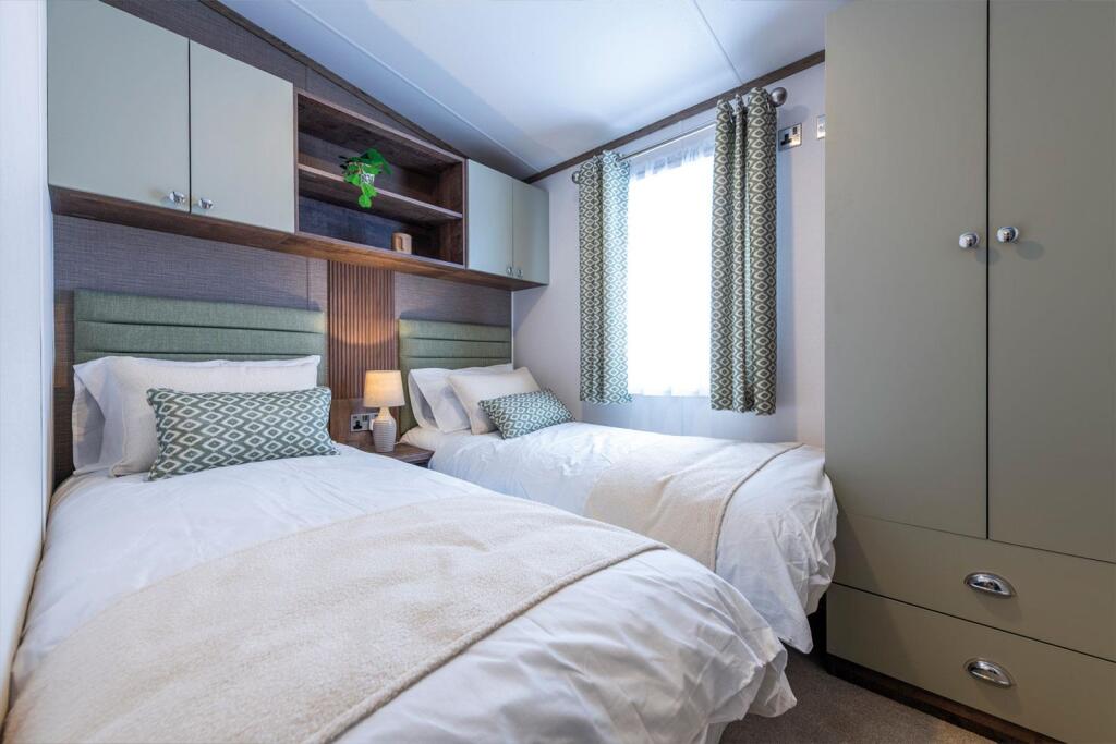 Plot-18-Regal-Harlington-Lodge-40-x-20,-2025-model