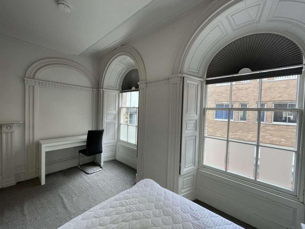 Flat_2_Victoria_Chambers