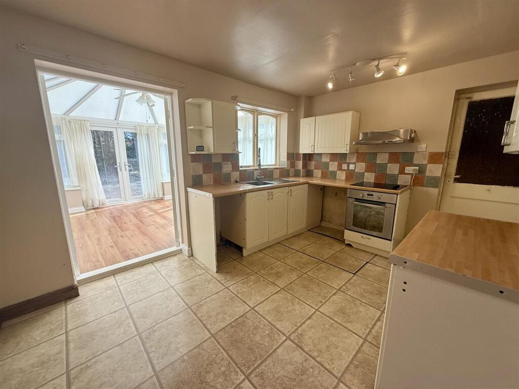 Kitchen/Dining Room