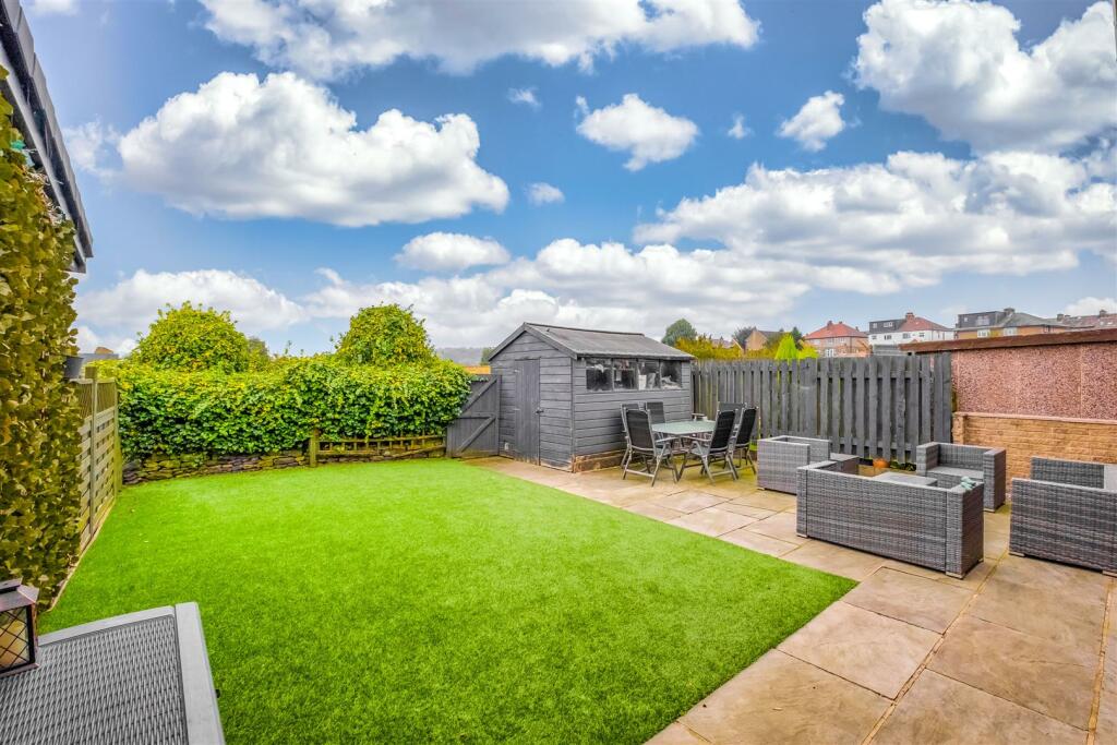 GARDEN 2.jpg