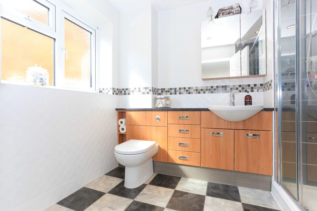 Master En-Suite
