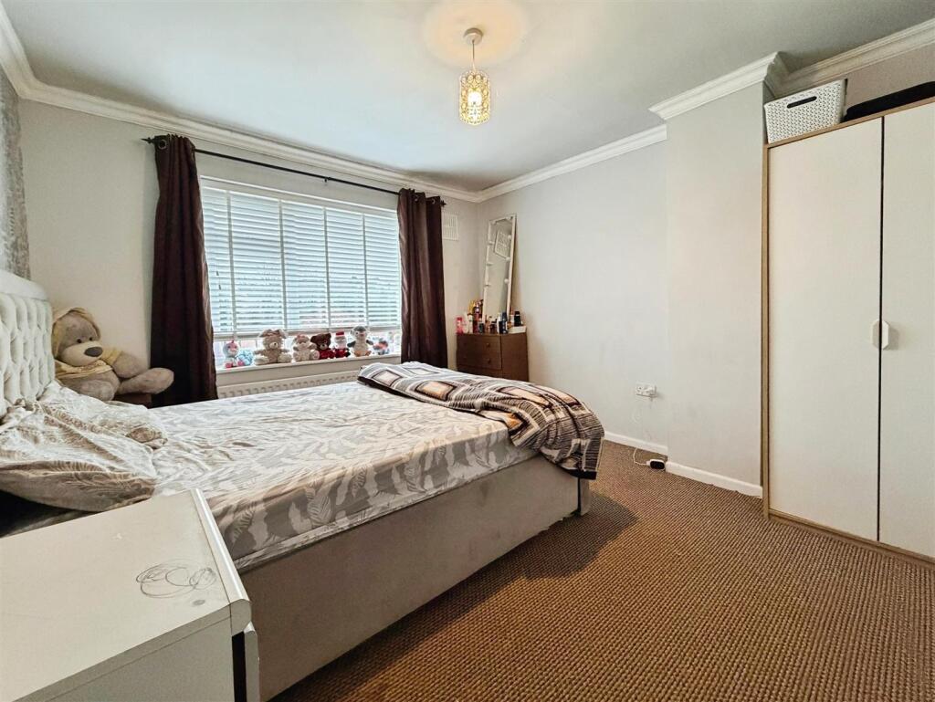 efdea0fd-4-4CF6-B8C8-8569D2070074-5845-00000152544