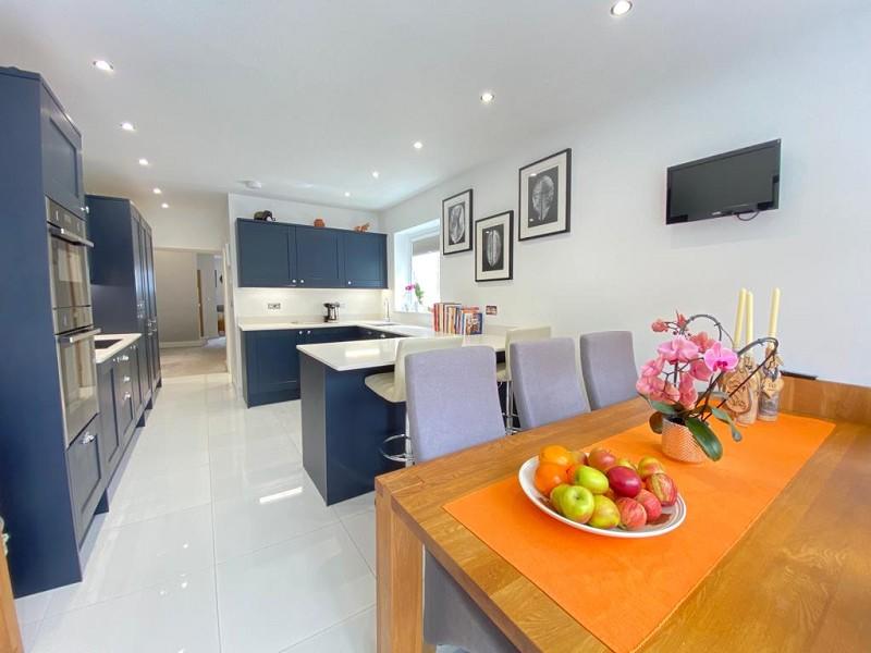 Open Plan Kitchen/ Dining Room