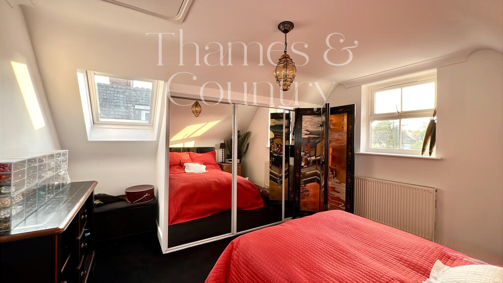 Top Floor Primary bedroom