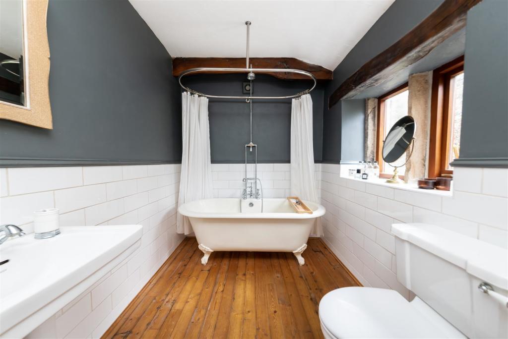 EN-SUITE SHOWER ROOM TO BEDROOM TWO