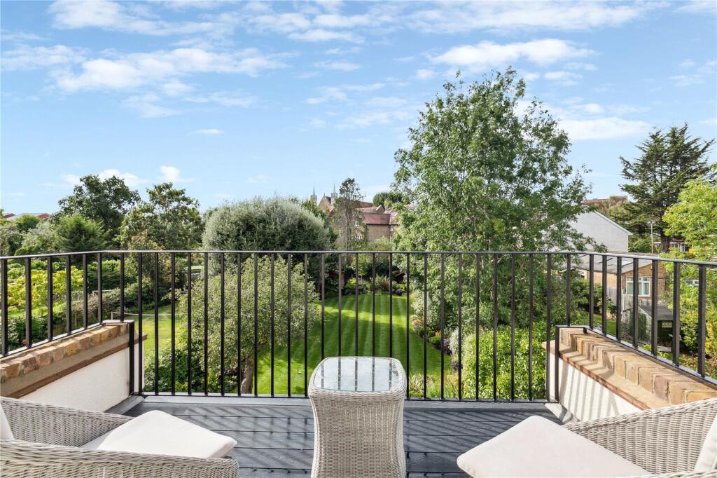 Top Floor Terrace
