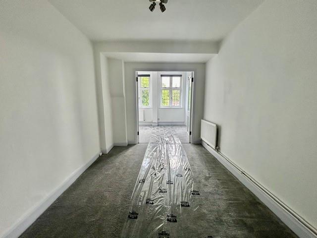 12 Tudor Hall bedroom dressing.jpg
