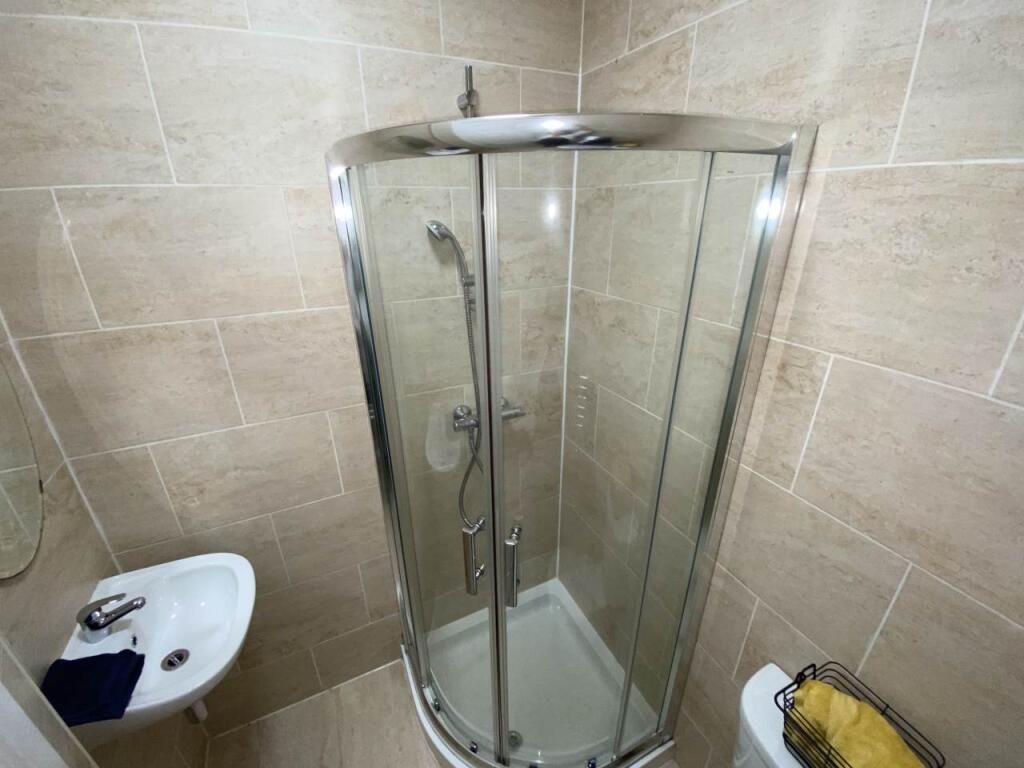 Bedroom 3 en-suite