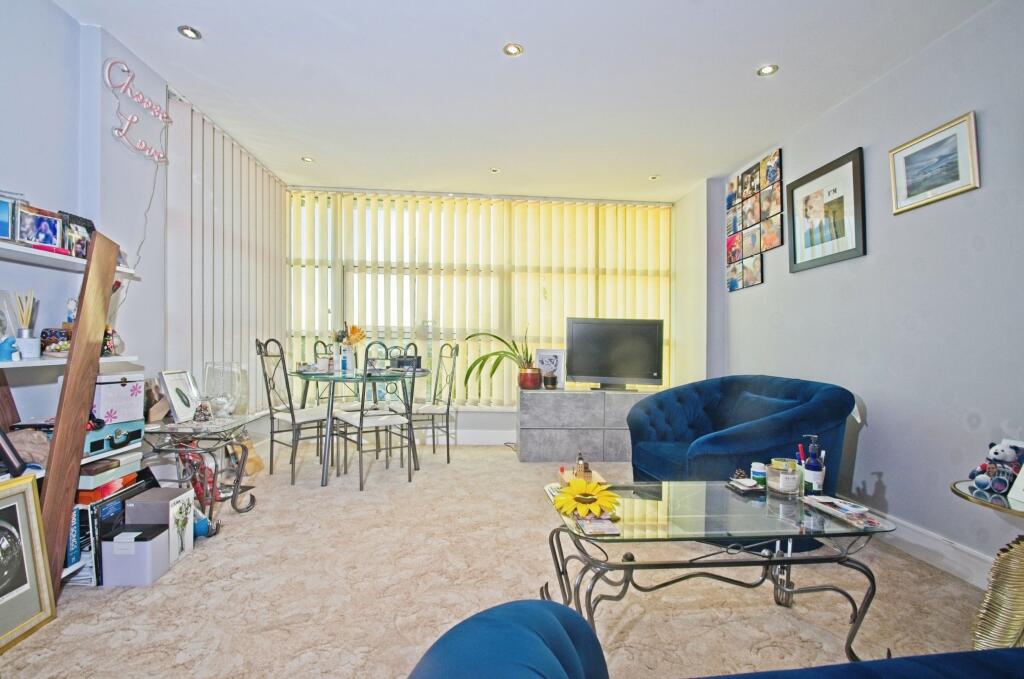Living/Dining Area