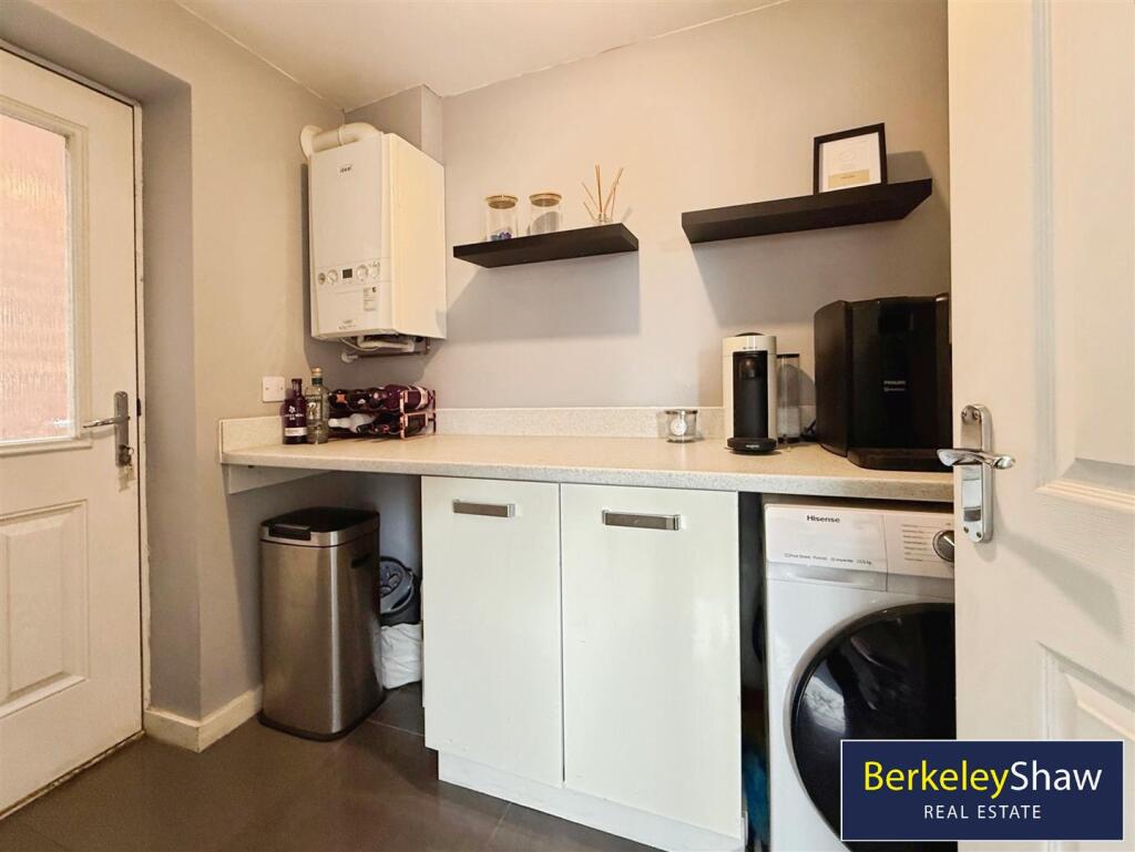 bf663395--484A-B1BB-52929C4E3B14-42761-0000065505C