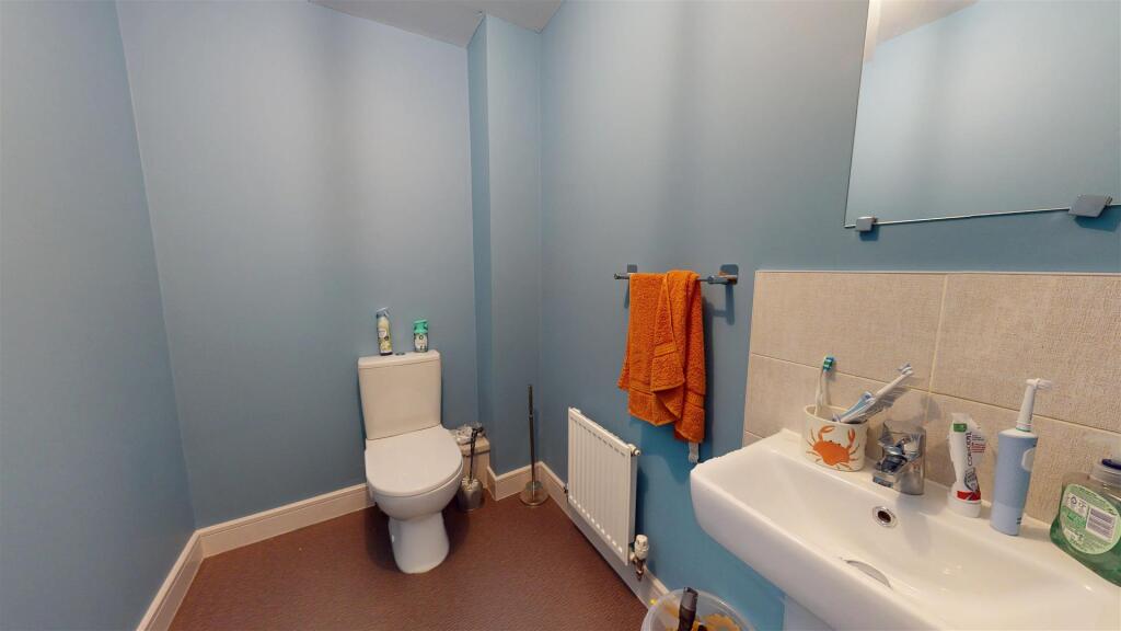 CLOAKROOM/WC