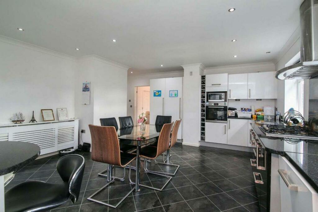 Dining Kitchen 3